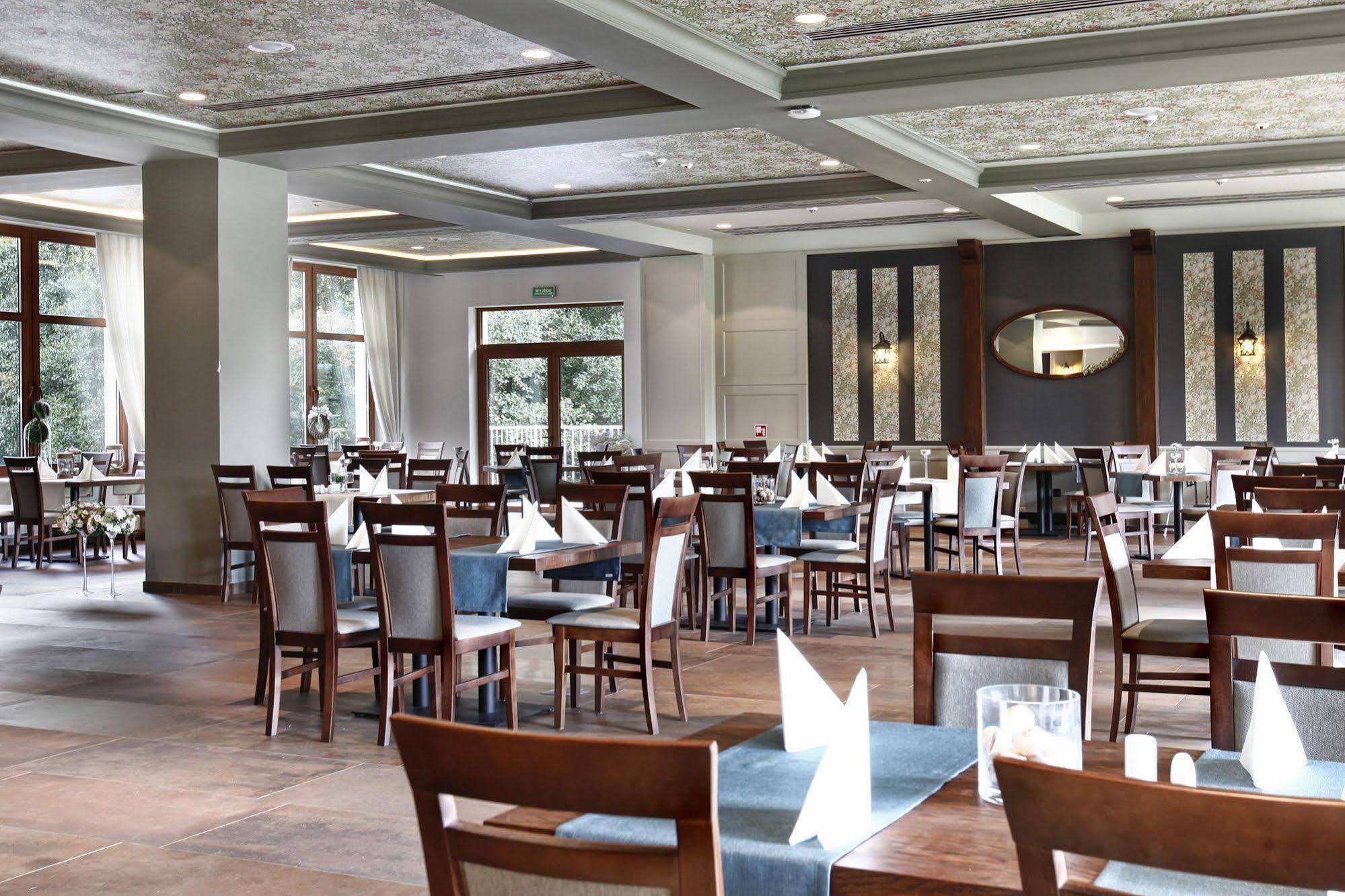 Hotel Aubrecht Country Spa Resort Przechlewo Εξωτερικό φωτογραφία